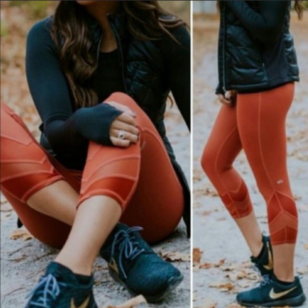 Alo Burnt Orange Cropped Leggings